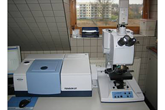 Detailbild zu :  FT-IR Spektrometer TENSOR 27 gekoppelt mit IR-Mikroskop HYPERION 1000