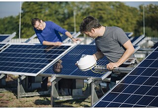 Welche Erträge liefern Solaranlagen und wie gut ist ihr Zustand? Fraunhofer CSP, E.ON und ZAE Bayern werten dazu Daten aus. © Fraunhofer CSP/Sven Döring