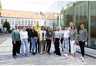 Das Forschungsteam der Experimentellen Orthopädie der Orthopädischen Universitätsklinik Magdeburg. Fotografin: Sarah Kossmann/Universitätsmedizin Magdeburg