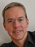 Dr. Peter Kneitz