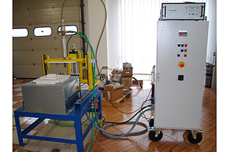 Versuchsaggregat für die Ultraschall-Behandlung von Leichtmetall-Legierungsschmelzen