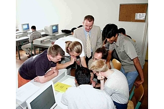 Teilnehmer und Projektleiter während der Sommerschule